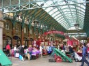 London2005_029 * Covent Garden * 1600 x 1200 * (447KB)